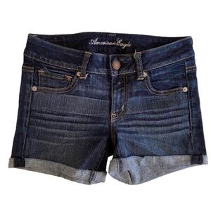American Eagle Outfitters Dark Blue Jean Shorts Women’s 6 EUC
